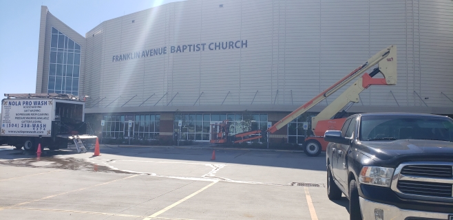 Commercial building washing in New Orleans